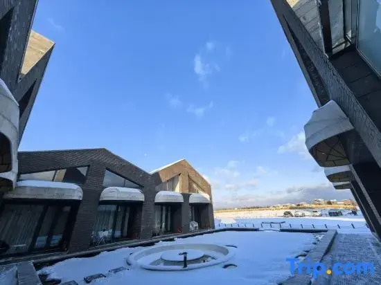 Snow Fort  Hotel