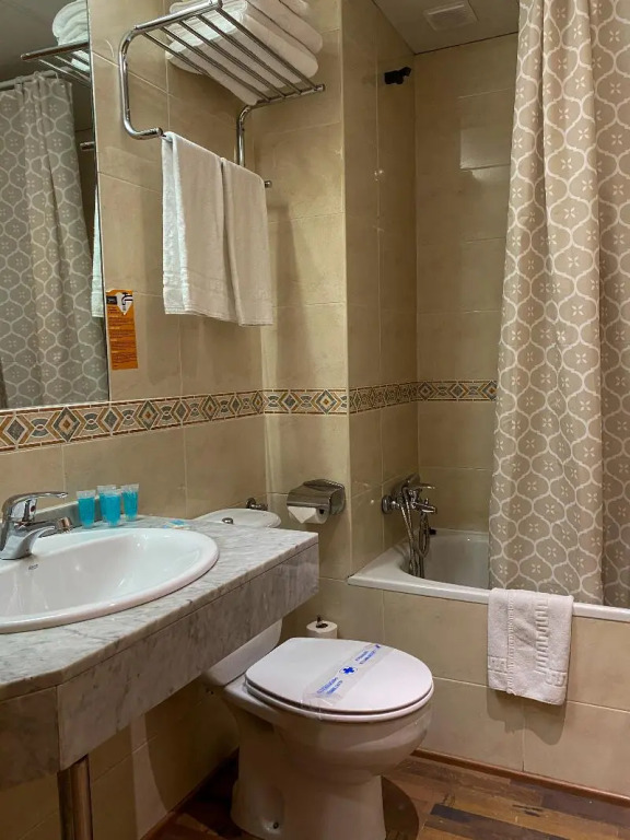 Somriu Hotel Vall Ski
