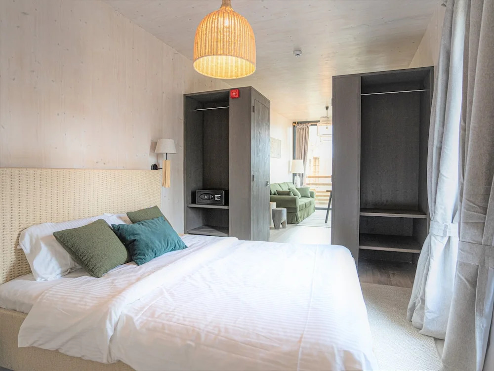 Lodge Loft Eco Luxe in the Heart of Nature for 2 People by the Lake 3