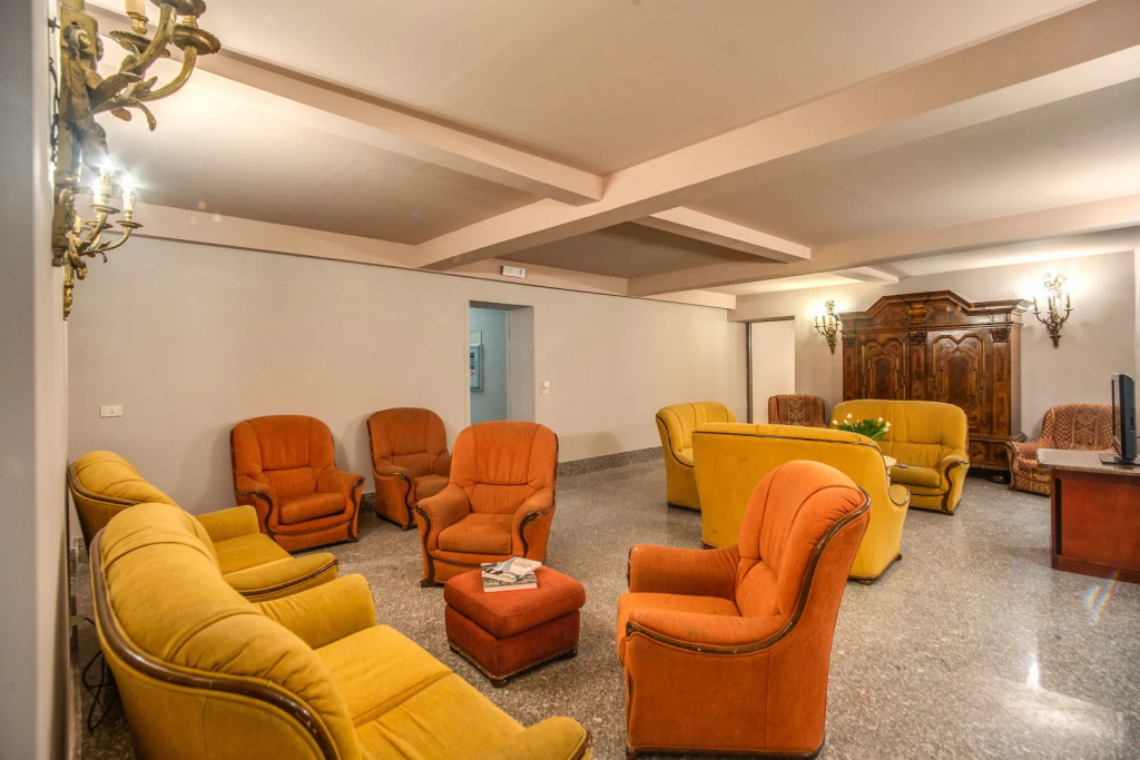 Madison Hotel