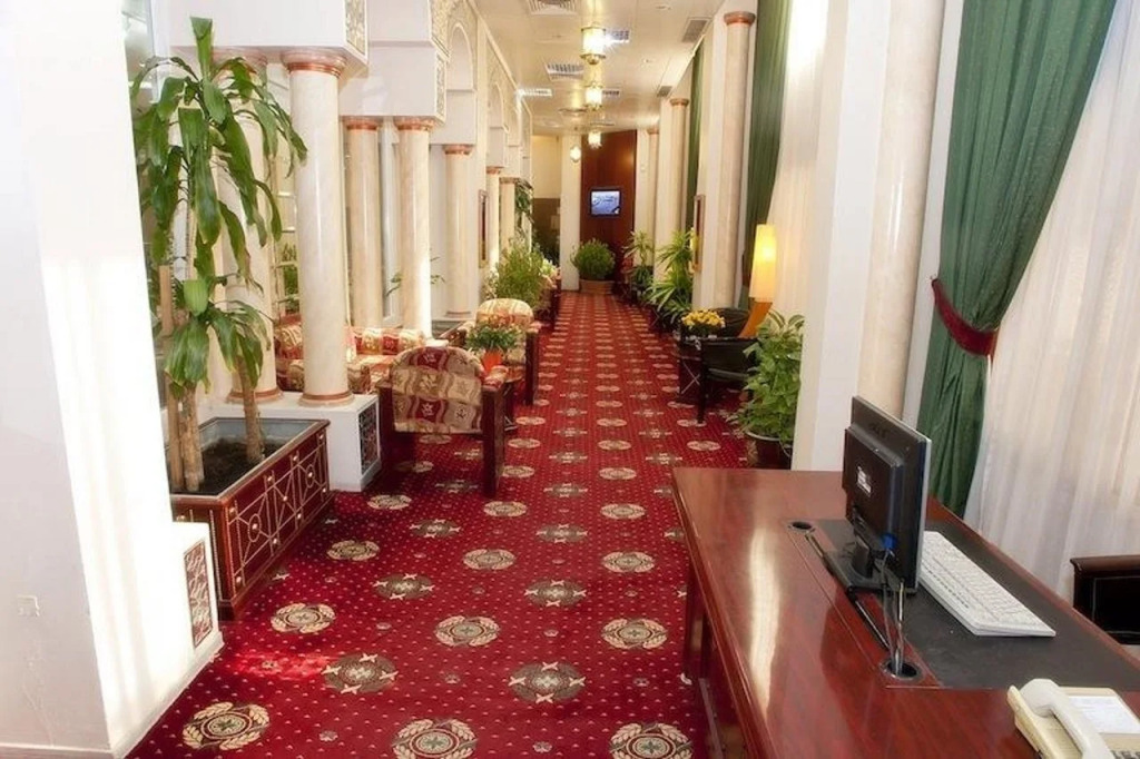 Safeer Hotel Suites