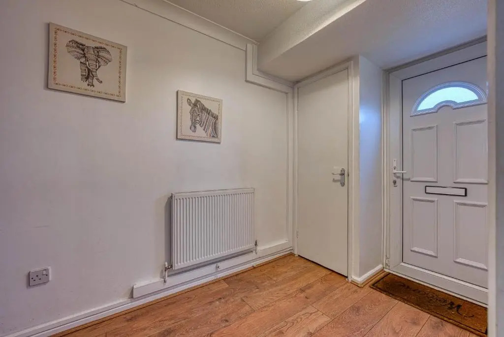 Contractor House near Birmingham City Centre HS2 BCU and ASTON University M6 Motorway Private Garden FREE Superfast WIFI
