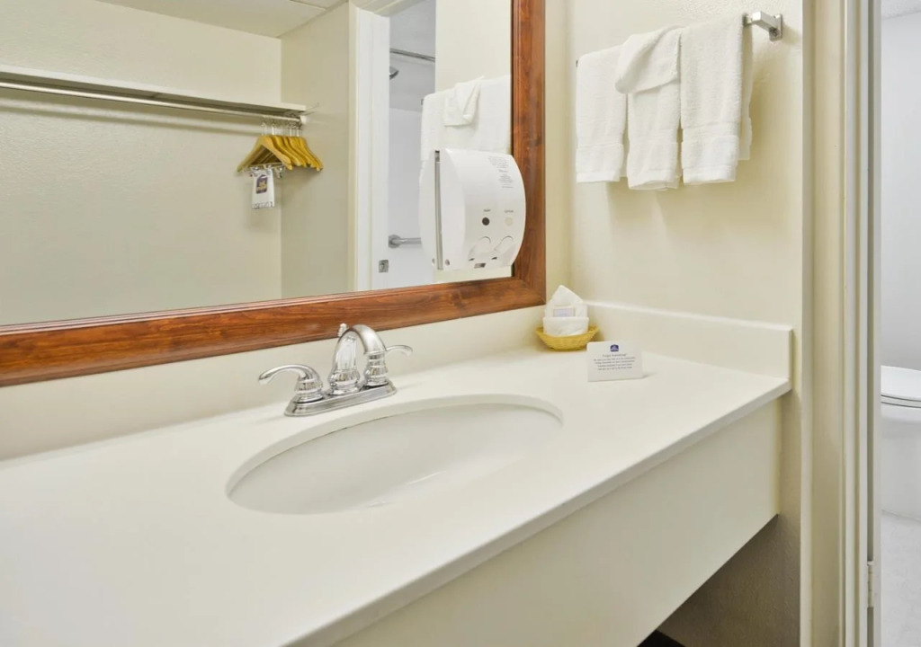 Extend-a-Suites - Phoenix Airport
