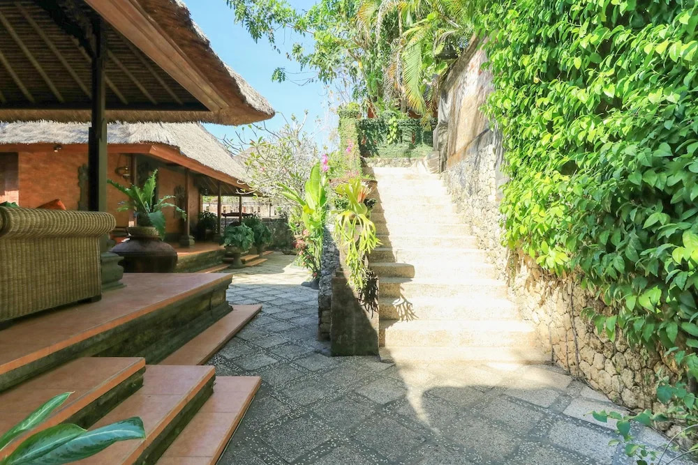 The Laras