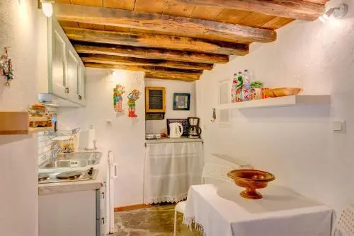 The Cellar Apartment