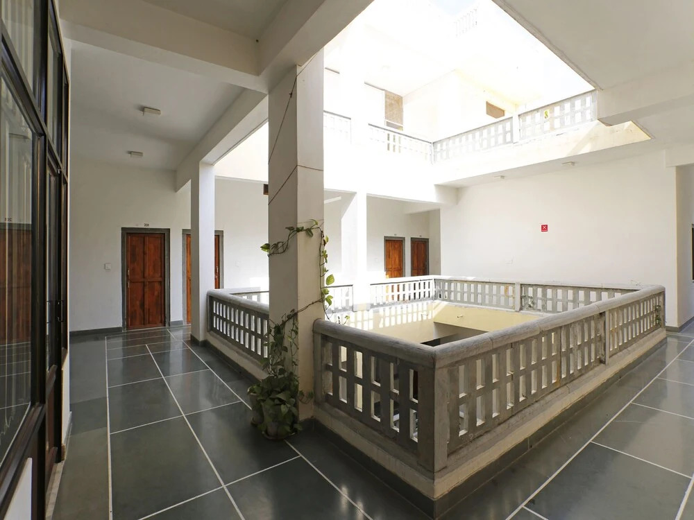 Chandra Prakash Hotel