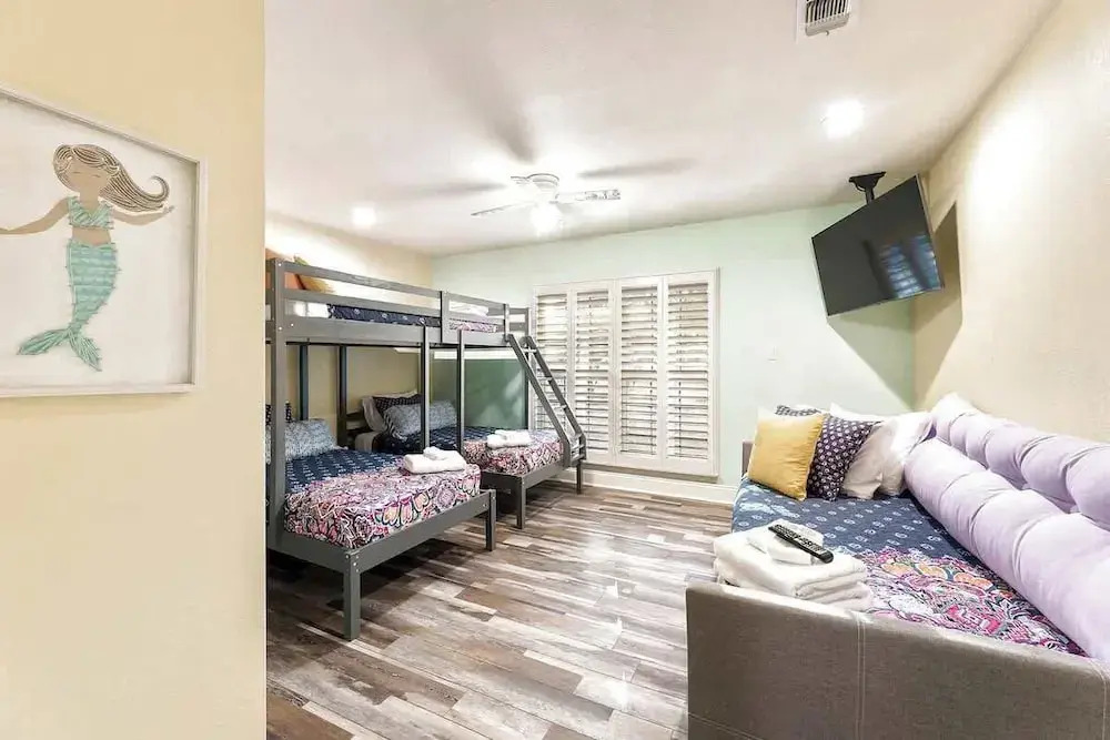 Luxury on Lake LBJ With Hot Tub Firepit & Boat Slip
