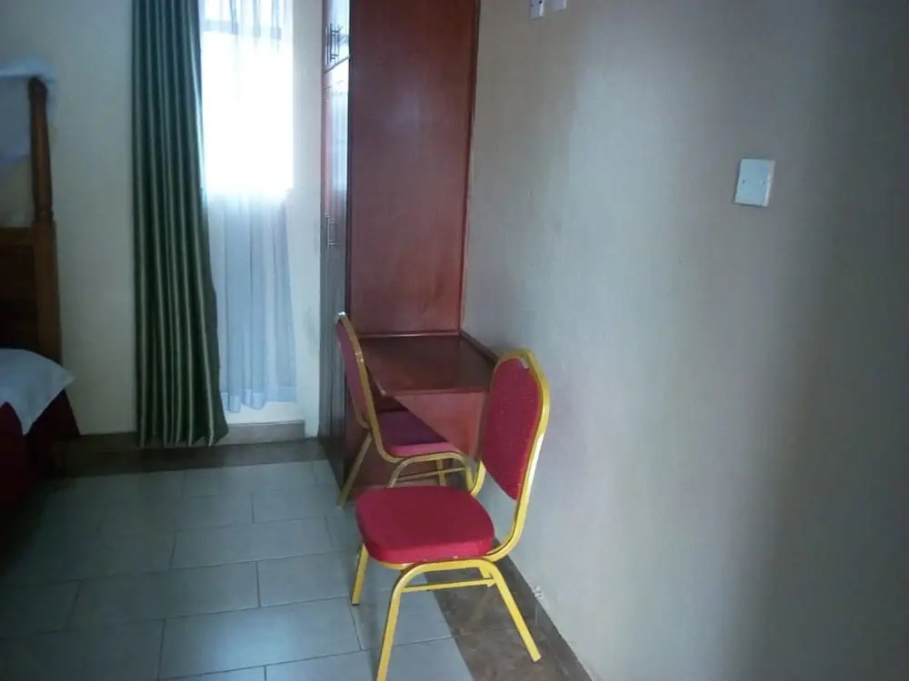 Salanka Inn & Guest House