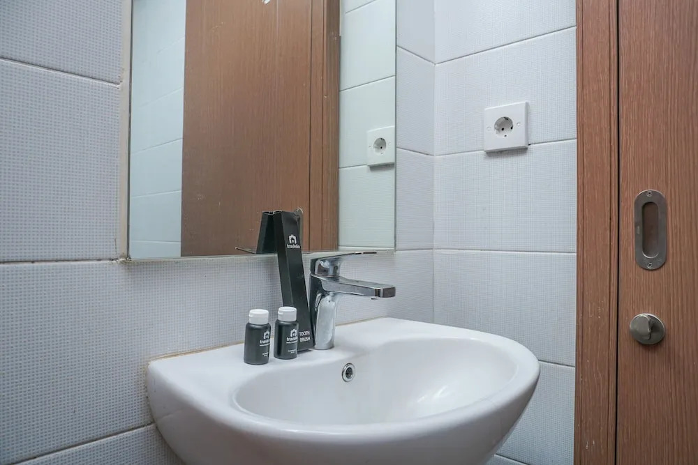 Good Location @ Studio Puri Orchard Apartment