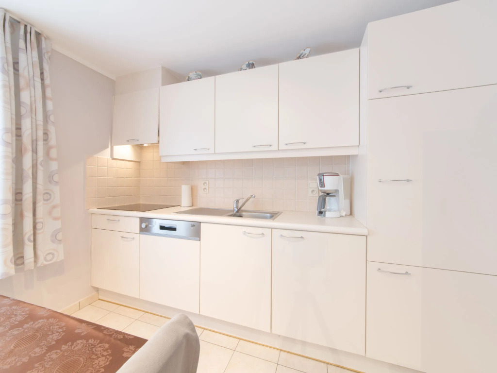 Holiday Home Vissershuisje 9-18 with parking by Interhome
