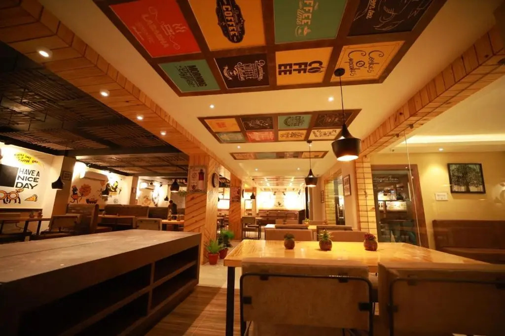Click Hotel Capital House