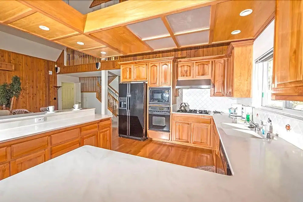763 Wentworth Lane by RedAwning