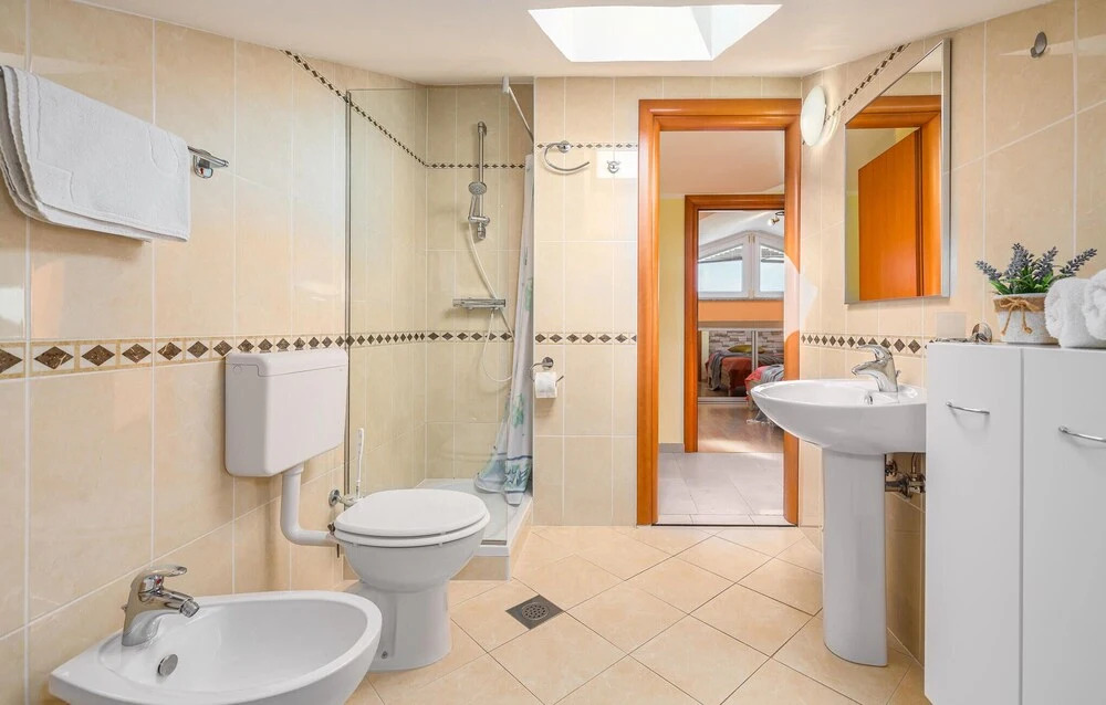 Nice Apartment in Porec With 2 Bedrooms and Wifi