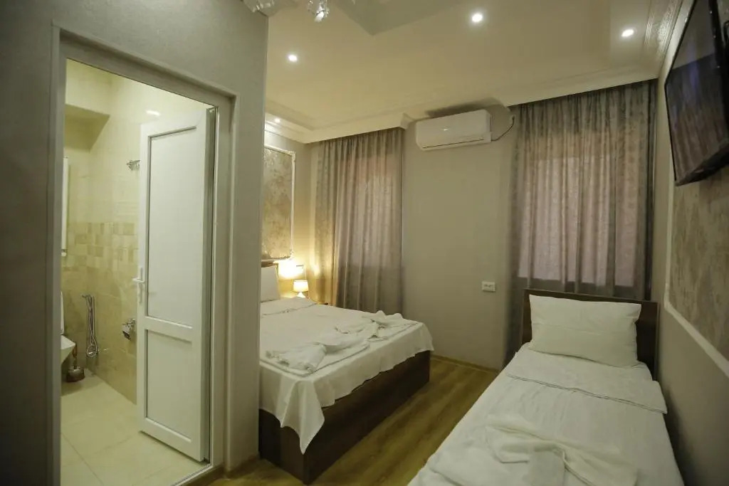 HOTEL COMFORT
