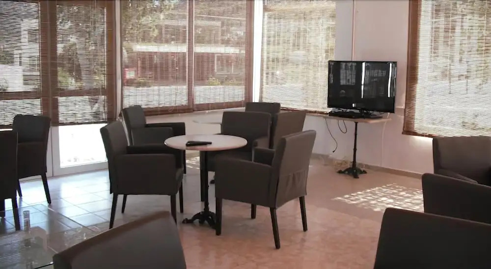 Antonis Hotel