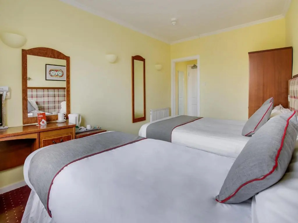 OYO Glenpark Hotel, Ayr Central
