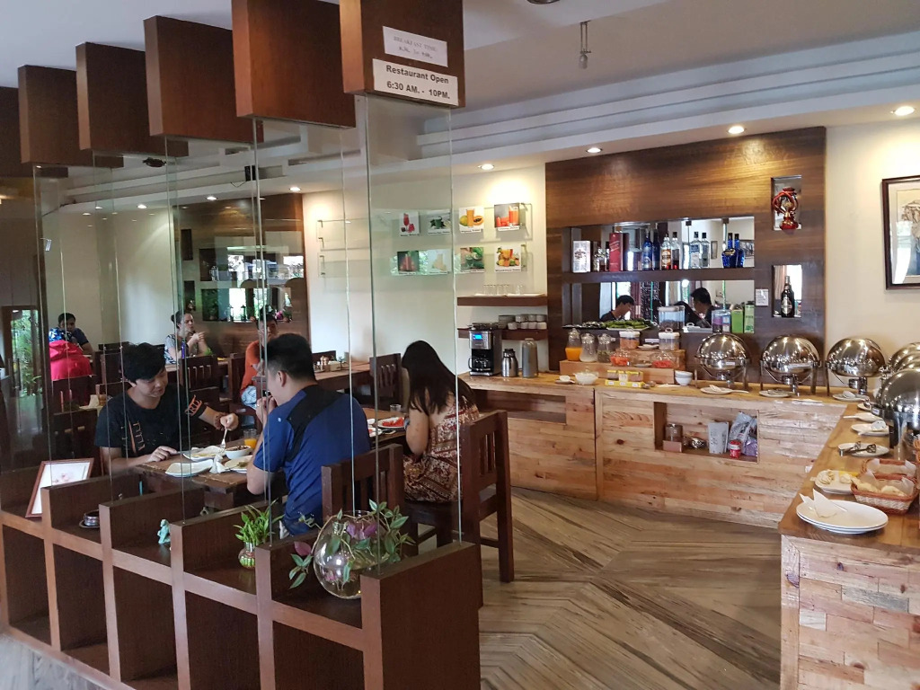 Hotel Middle Path & Spa