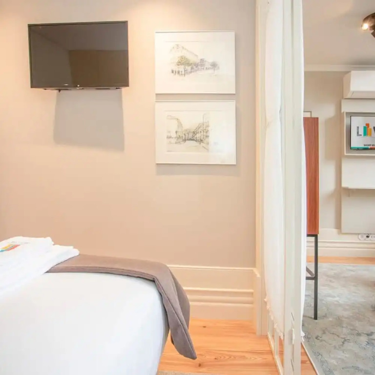 Liiiving in Porto - Cedofeita Charming Apartment