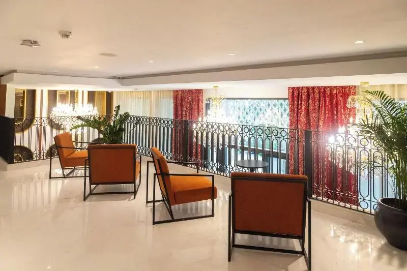 BRĂAT Hôtel