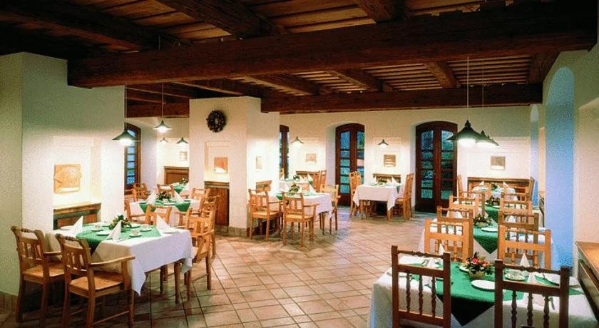 Hotel Zámek Štiřín
