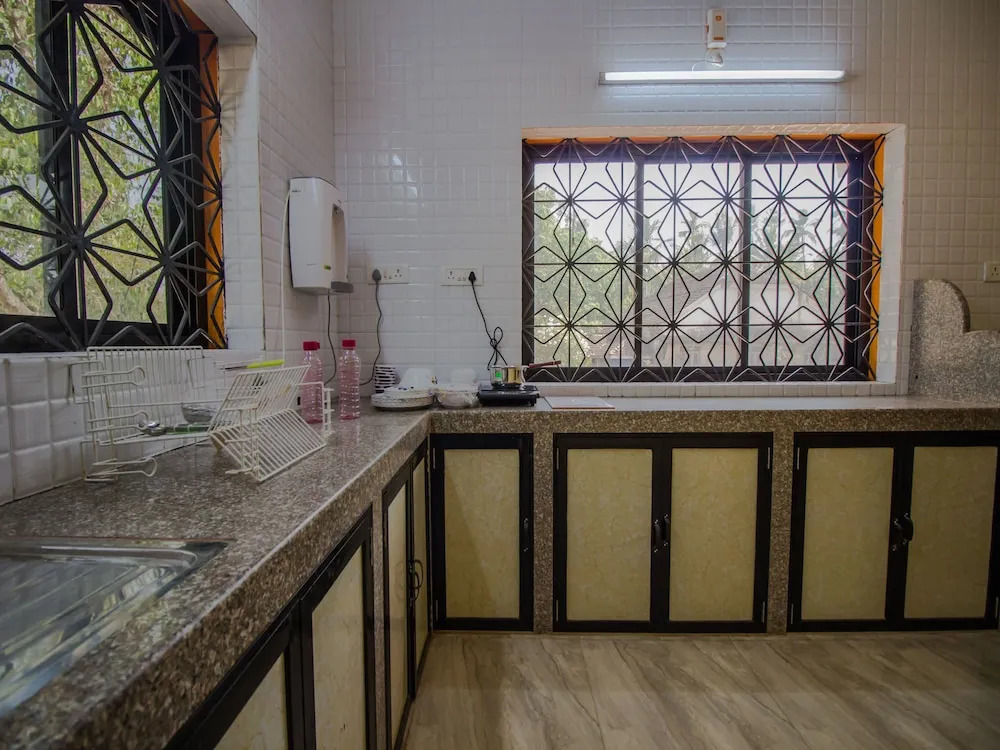 OYO 13914 Home Graceful Studio Siolim