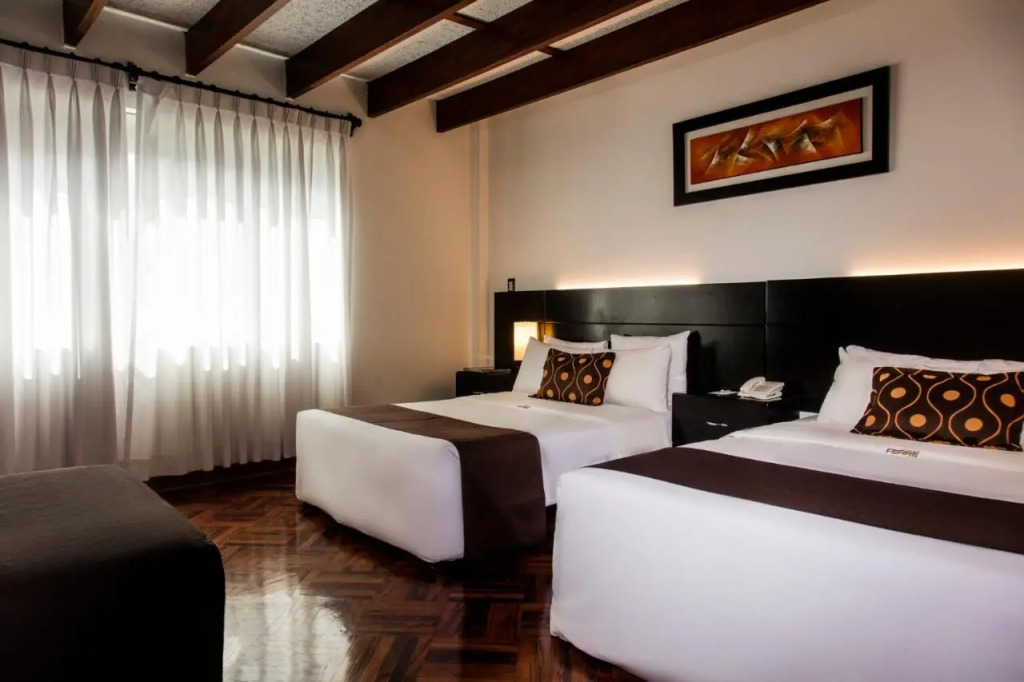 De Ville Inn Lima