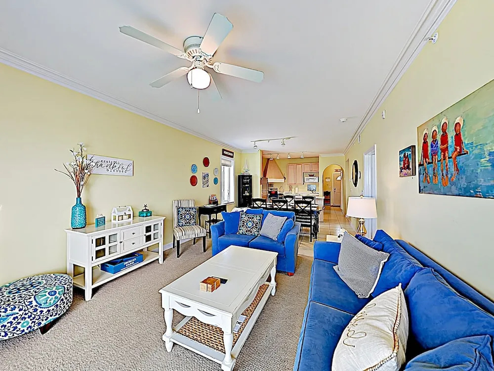New Listing! Bayfront W/ Pool- Walk To Beach 3 Bedroom Condo