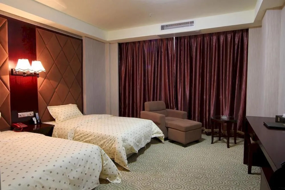 Ruyuan Hotel
