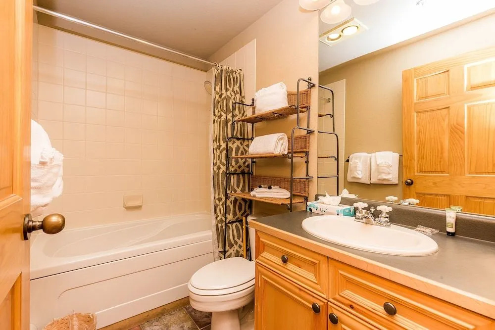 Tenderfoot Lodge #2603 - 2 Br Condo