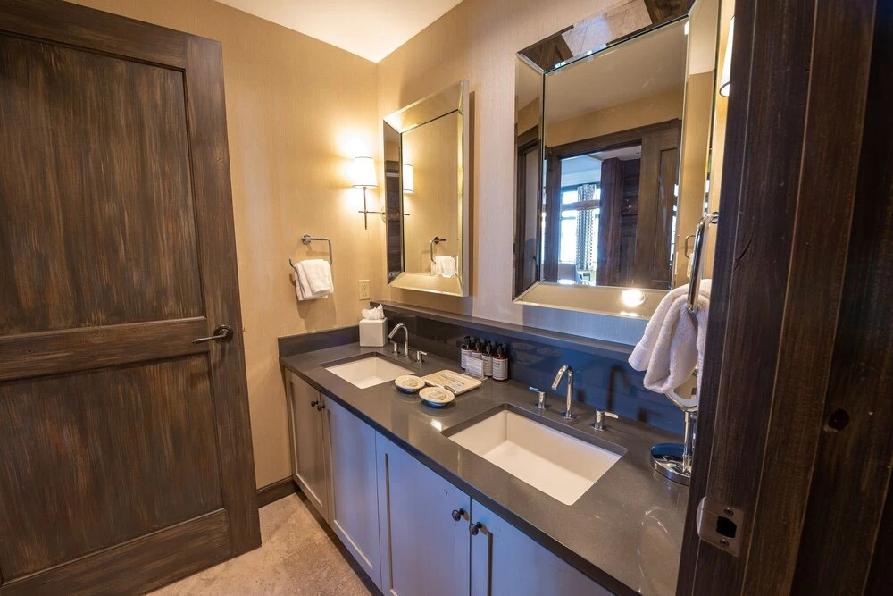 Two Bedroom Mountain Chic 6th Floor Penthouse With Amazing View 2 Condo - No Cleaning Fee! by Redawning