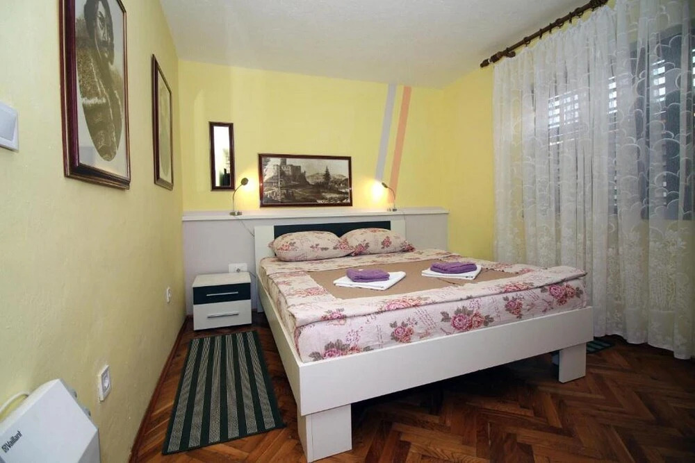 Holiday House Serov