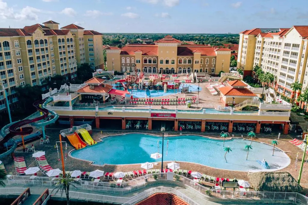 Beautiful Condo Near Disney World
