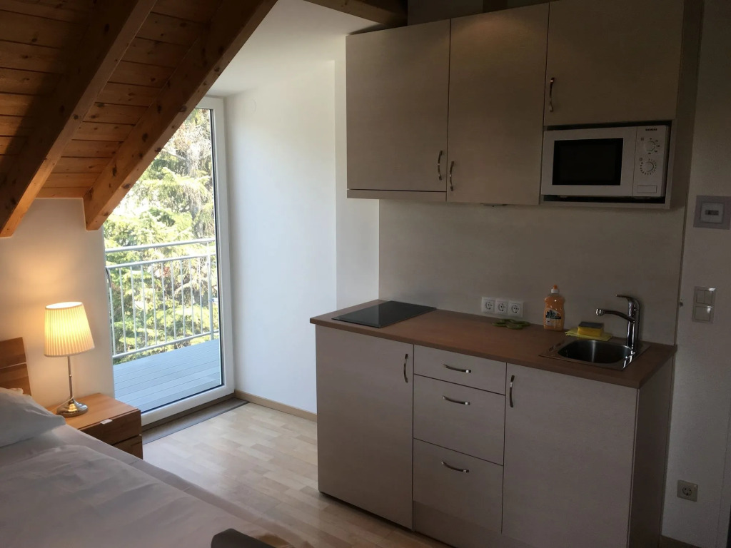 AJO Apartments - Alte Donau Lake or Garden View Balcony Studio - Self-Check-in