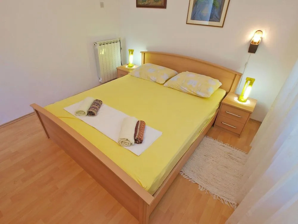 Apartment 1410
