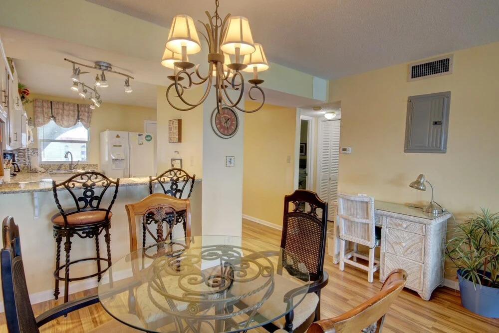 563 El Matador 2 Bedroom Condo by RedAwning