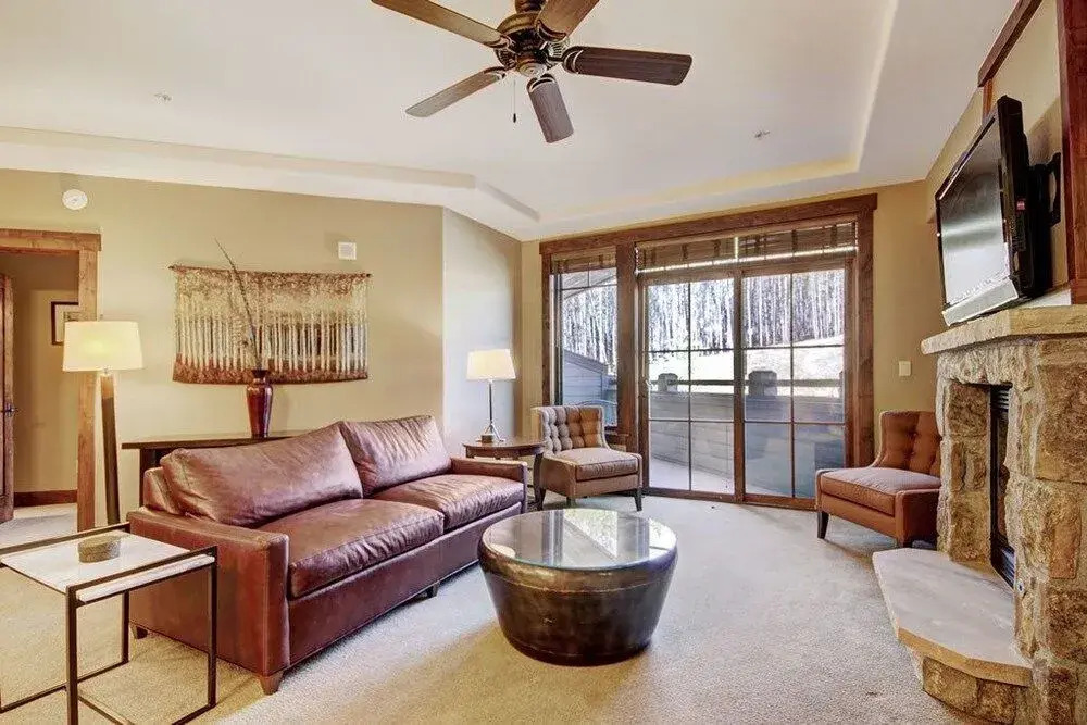 Crystal Peak Lodge 7203 - Ski-In/Ski-Out by RedAwning