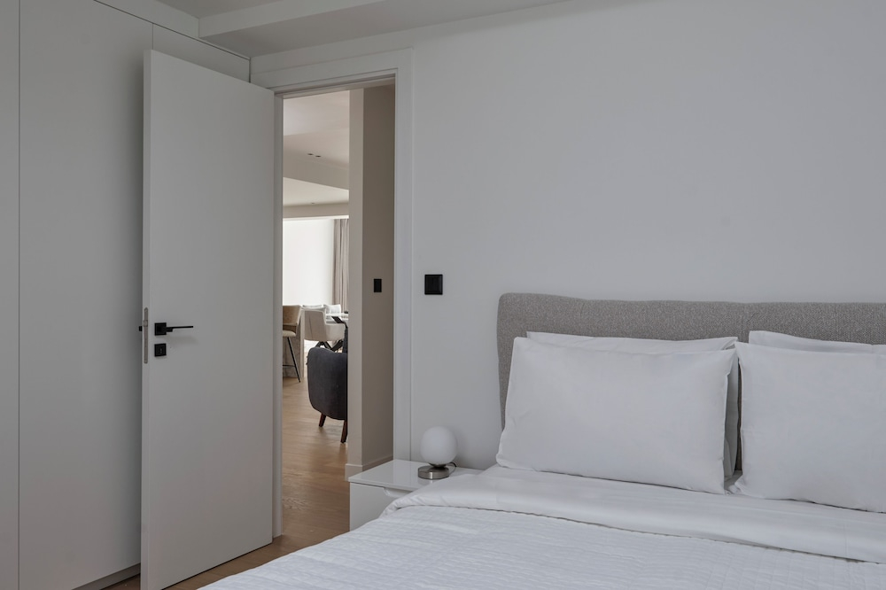 September Athens Residences