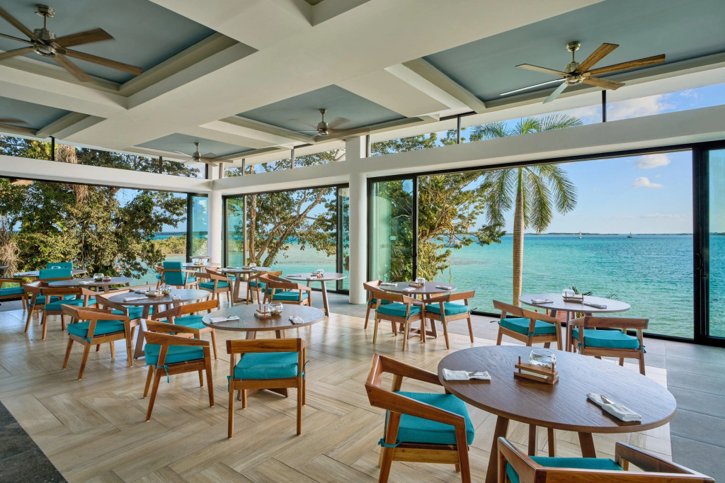 Cristalino Lagoon Front Hotel, Restaurant & Spa