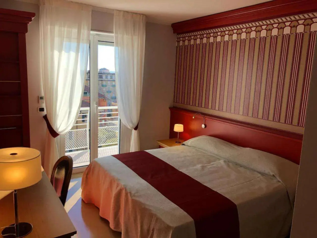 MH HOTEL VARAZZE