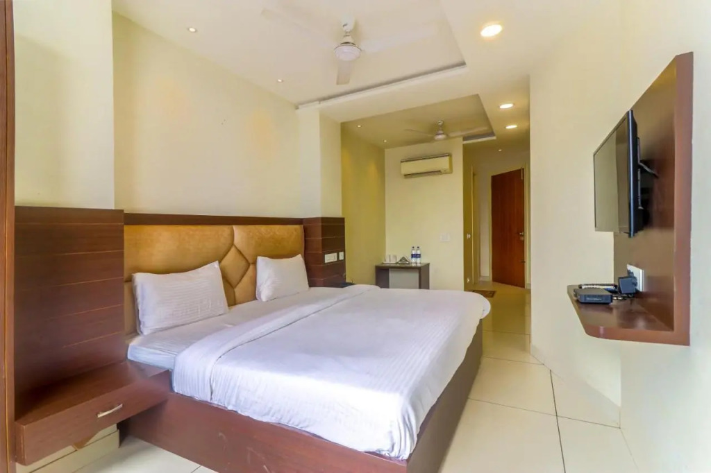 Fabhotel Nido