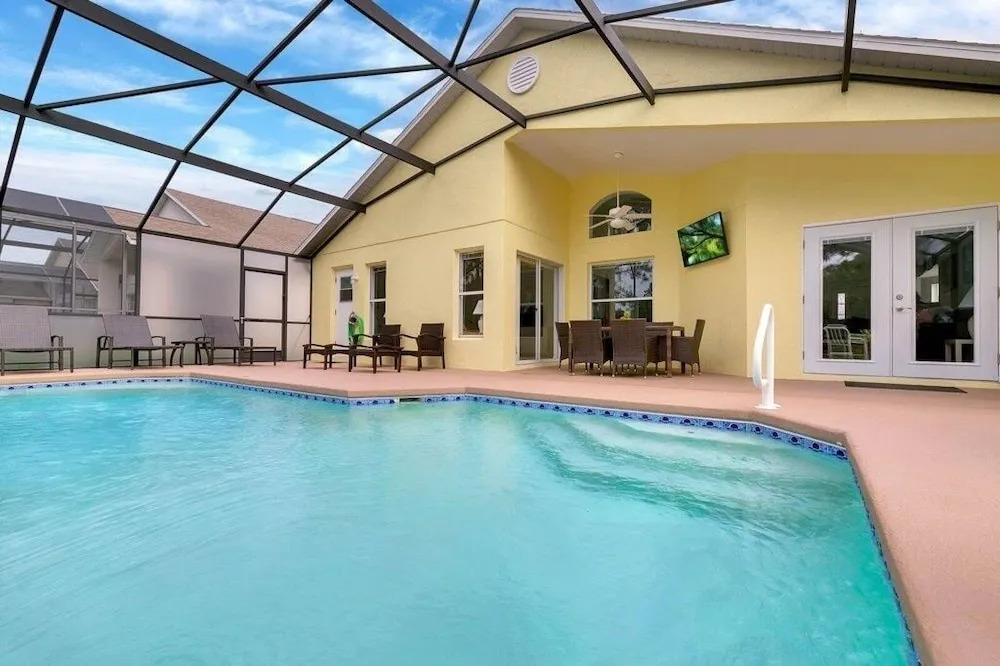 Beautiful 4-Bedroom Pool Villa in Southern Dunes with a Golf Course View