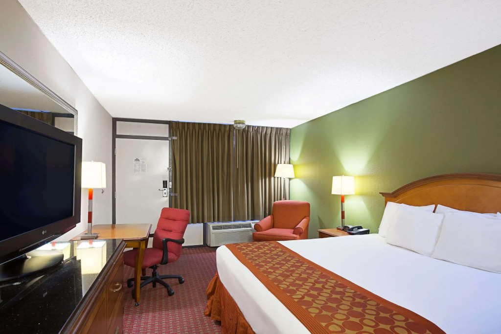 Baymont by Wyndham Lafayette