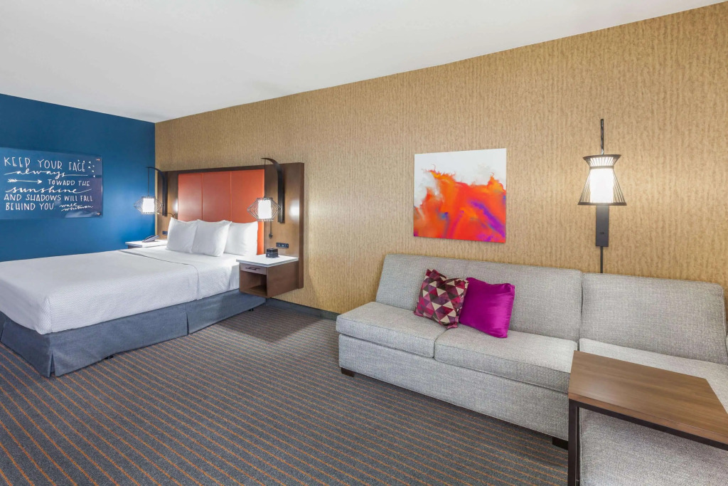 La Quinta by Wyndham Houston East at Sheldon Rd