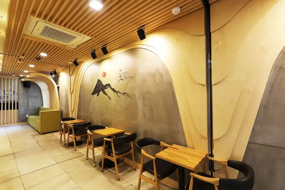 Jeongsun Ace Family Hotel