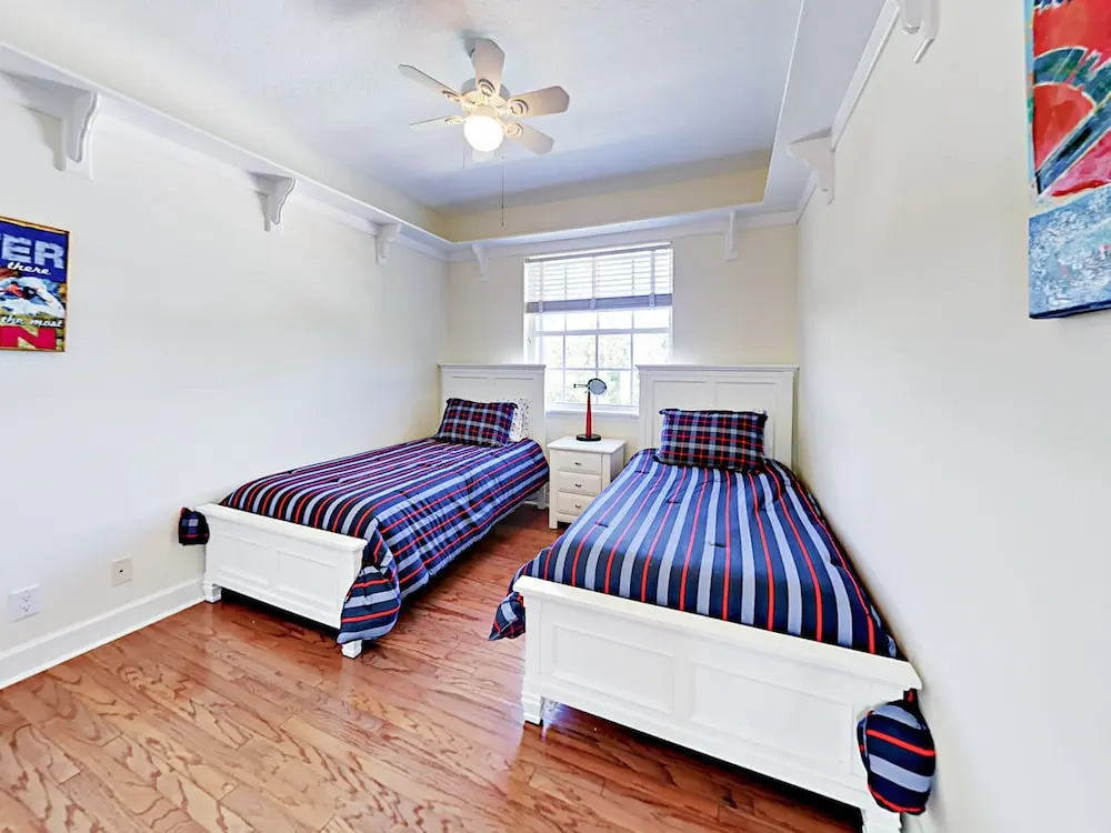 10 NE 7th Street Home 3 Bedrooms 2.5 Bathrooms Home