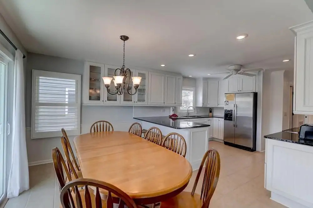 903 Ocean Boulevard