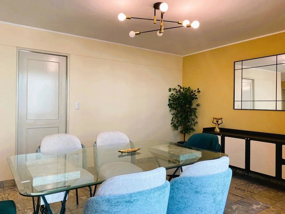 Confortable 2 BR departamento Miraflores
