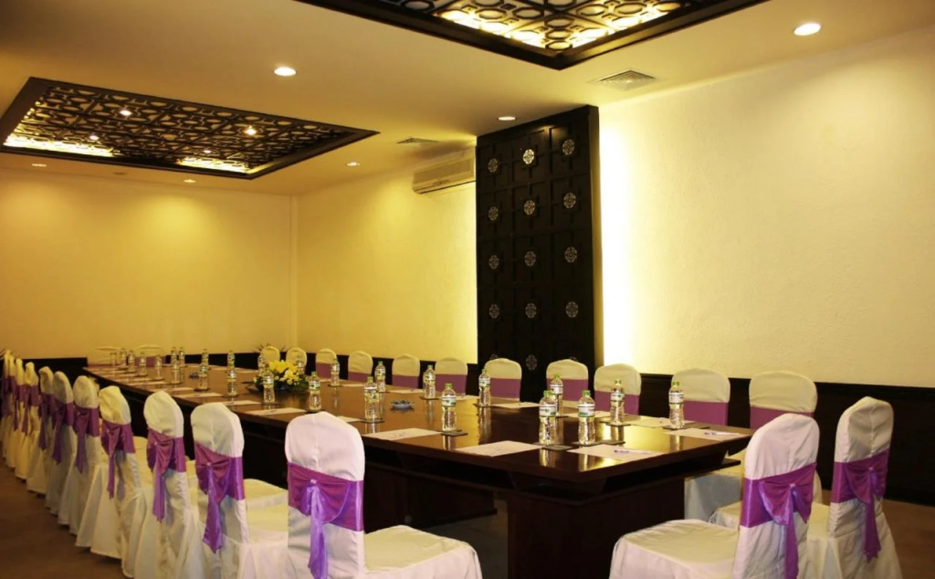 Lapochine Beach Resort