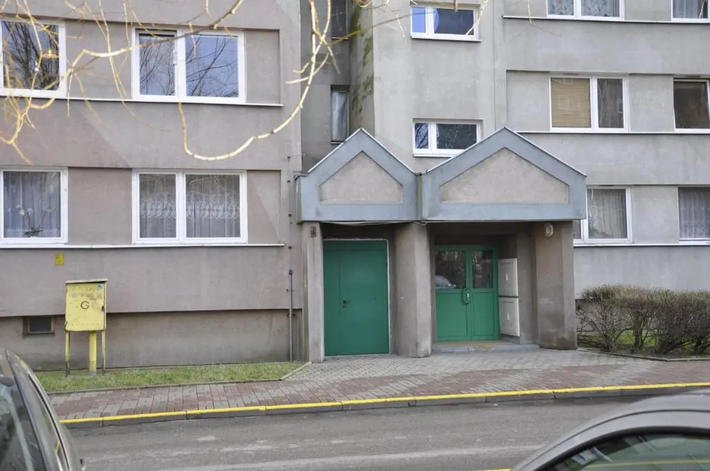 Modern Studio 9