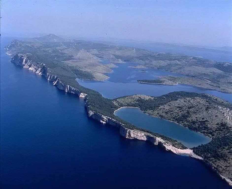 Room in Apartment - Great Location Just a Short Walk From the Beach and Downtown Biograd - 4 Guests!